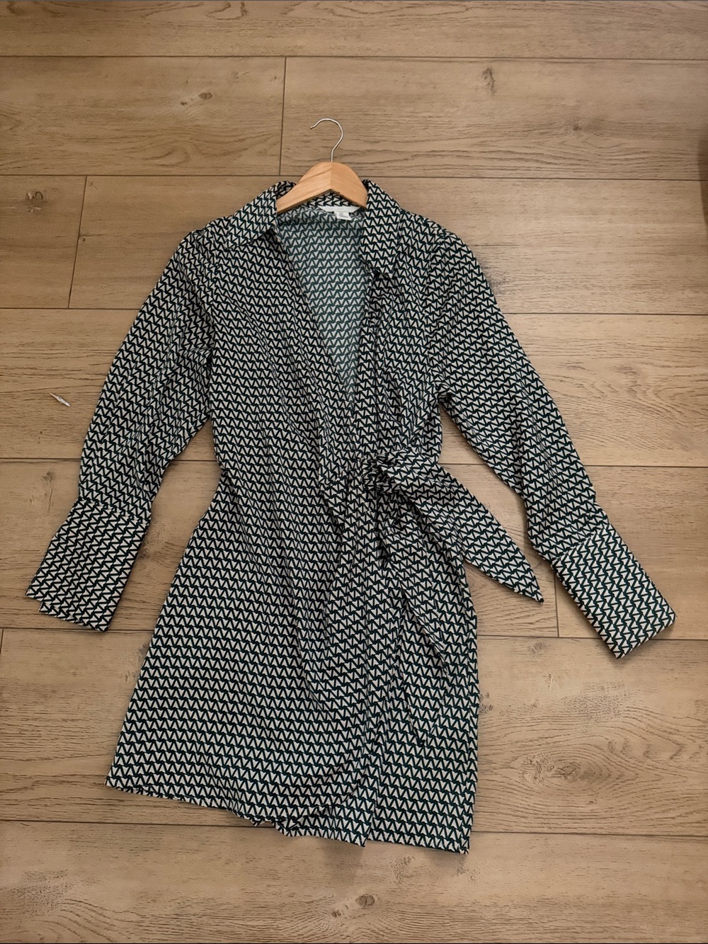 H&M Black and White Printed Wrap Dress